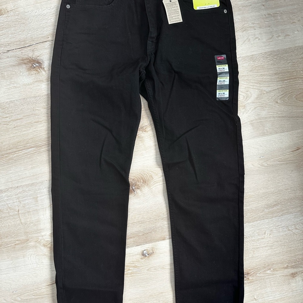 Levi's Men's Relaxed Black Jeans